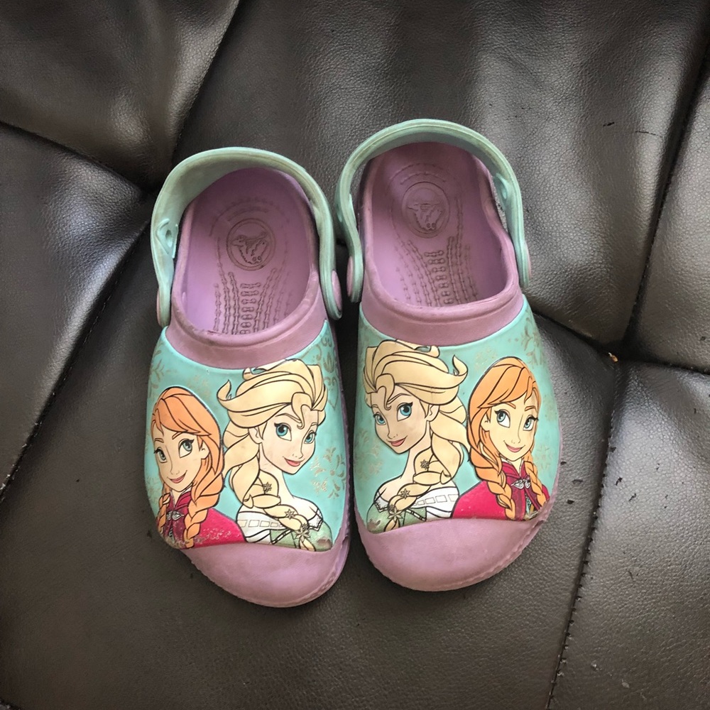Frozen crocs